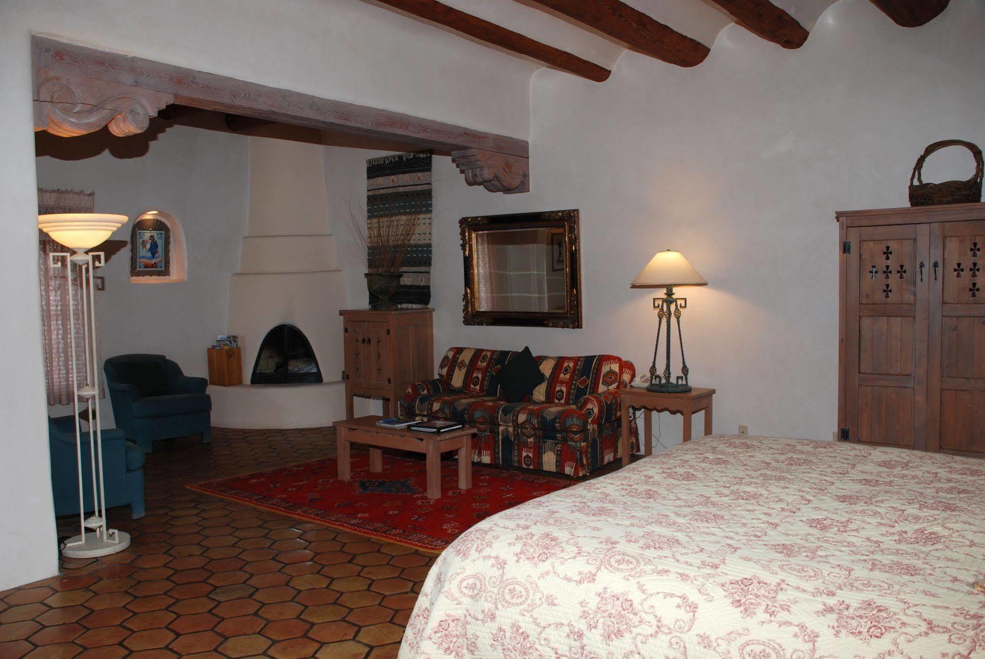 Inn At The Delta Espanola Exteriér fotografie